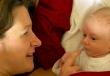 Как играть с новорождённым Как развлечь новорожденного когда он не спит